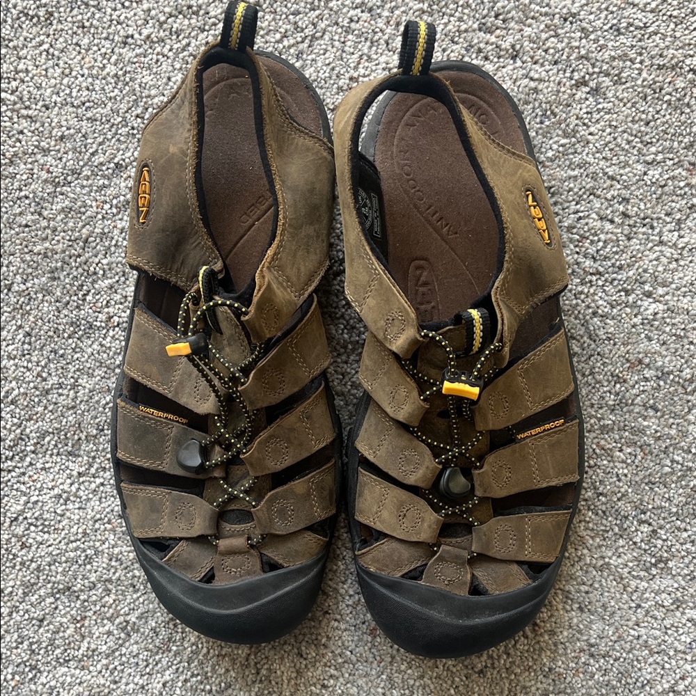 KEEN Men's Dark Brown Outdoor Sandals